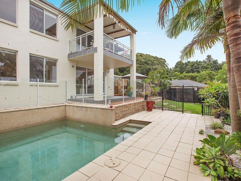 15 Peppermint Circuit, Woonona NSW 2517