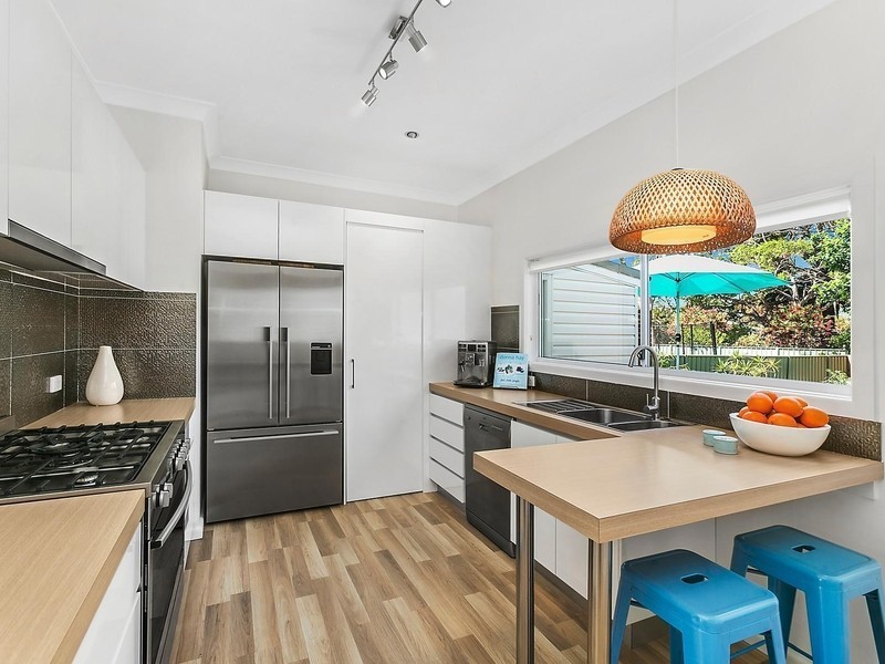 29 McCauley Street, Thirroul NSW 2515