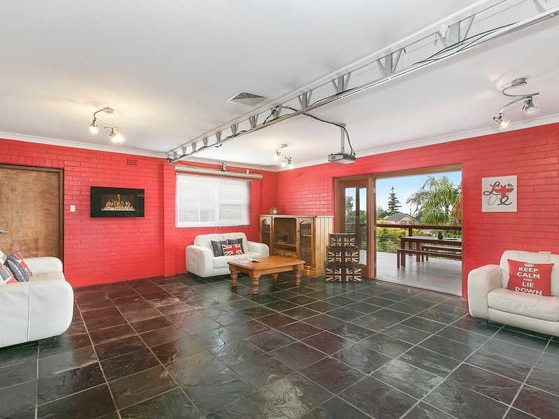 11 Sunninghill Circuit, Mount Ousley NSW 2519