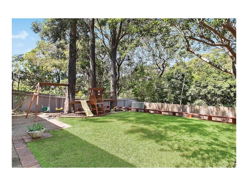 7 Stanley Avenue, Farmborough Heights NSW 2526