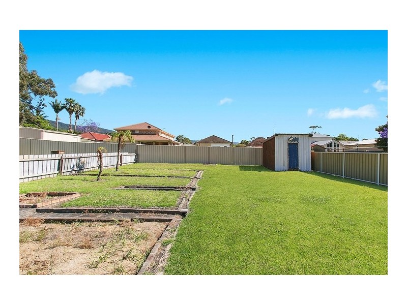 5 Stanhope Street, Woonona NSW 2517