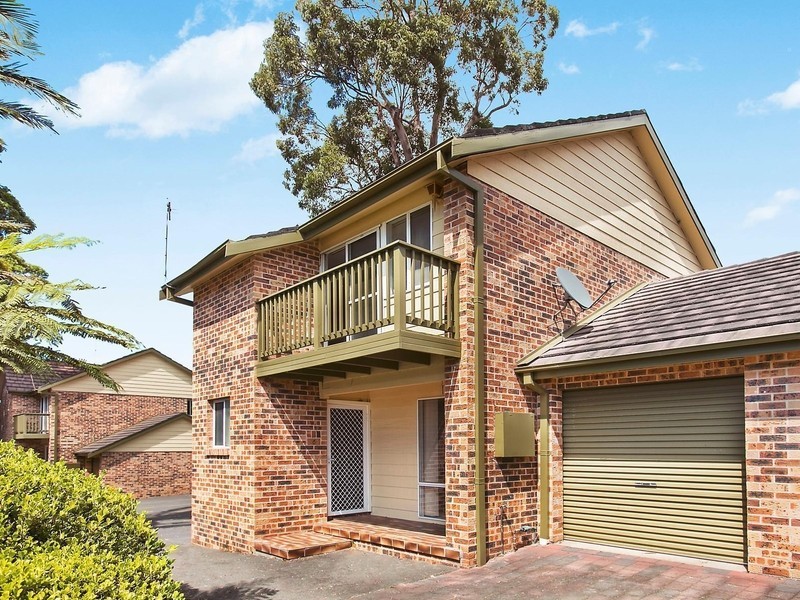 4/10 The Avenue, Corrimal NSW 2518