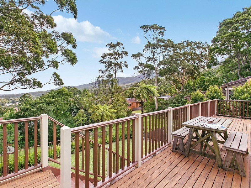33 Fords Road, Thirroul NSW 2515