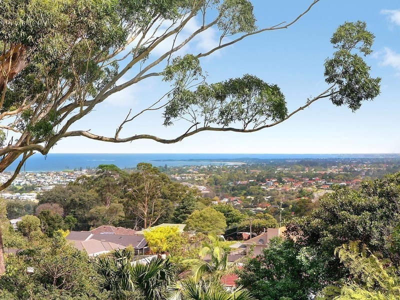 33 Fords Road, Thirroul NSW 2515