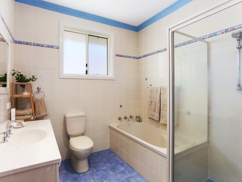 81 Hopewood Crescent, Fairy Meadow NSW 2519