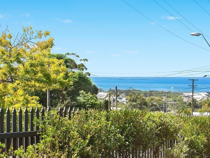 96 Princes Highway, Thirroul NSW 2515