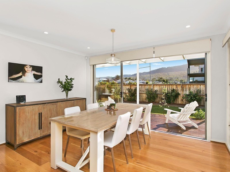 35 Kilncar Crescent, Thirroul NSW 2515