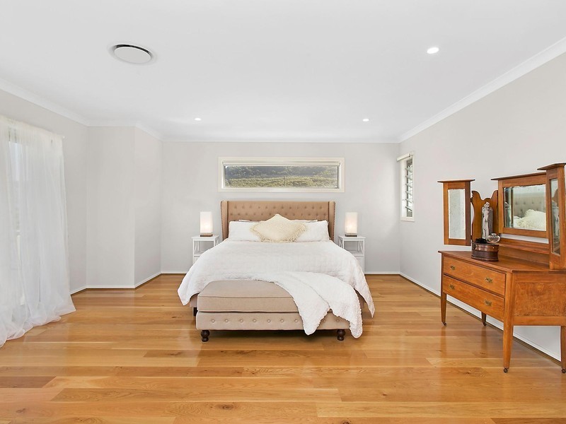 35 Kilncar Crescent, Thirroul NSW 2515