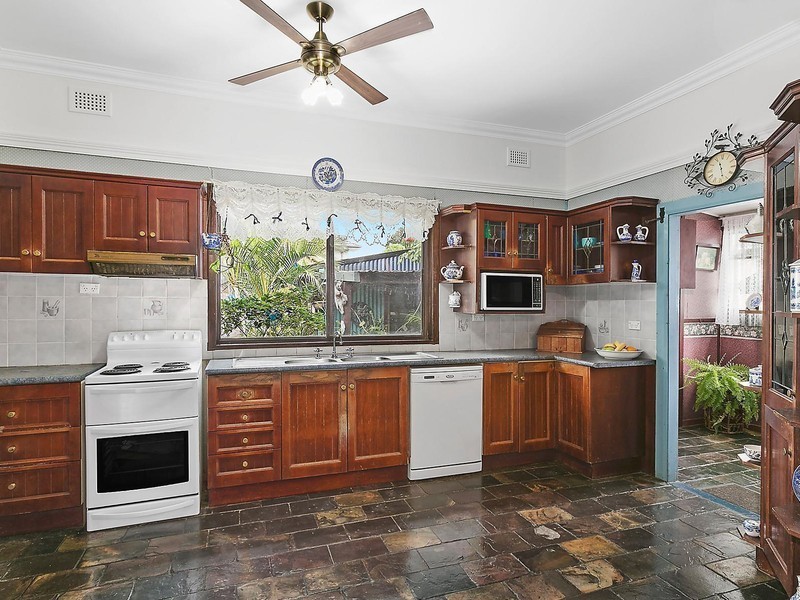 213 Rothery Street, Bellambi NSW 2518