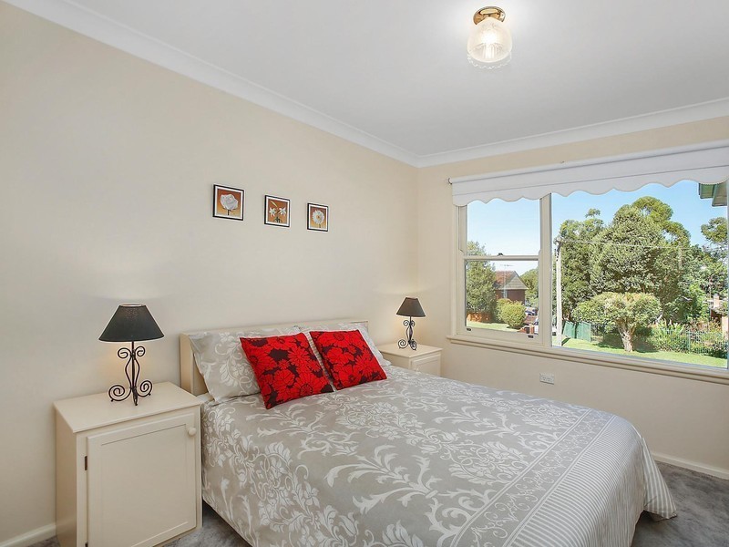 20 Jennifer Crescent, Thirroul NSW 2515