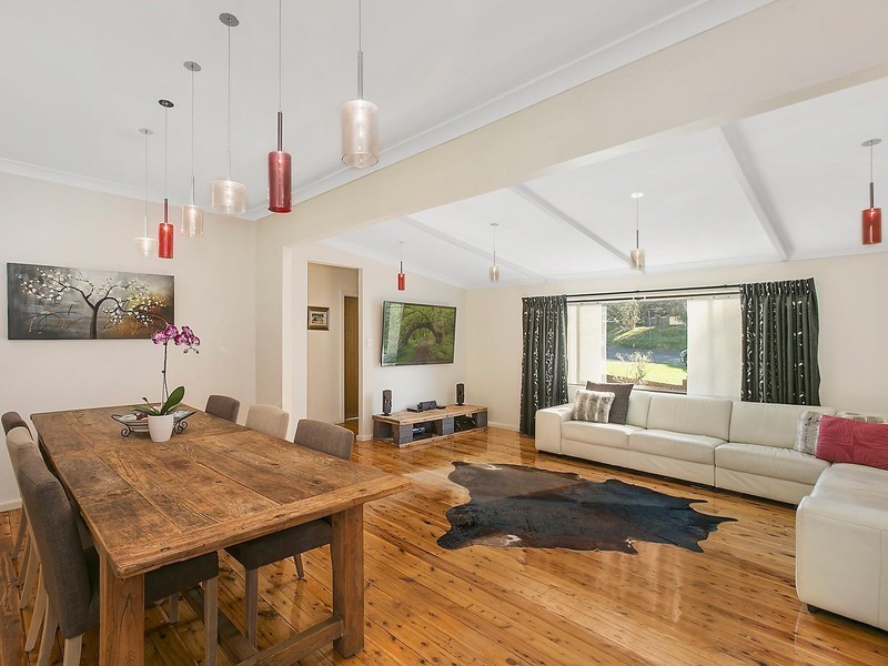 4 Dumbrell Road, Bulli NSW 2516
