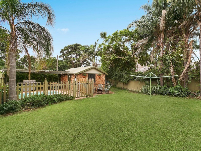 4 Dumbrell Road, Bulli NSW 2516
