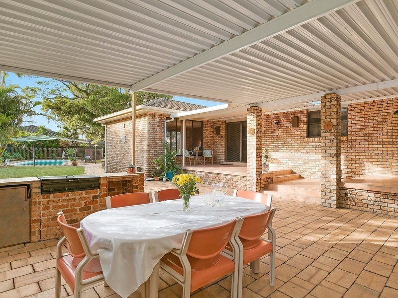 10 The Avenue, Bellambi NSW 2518