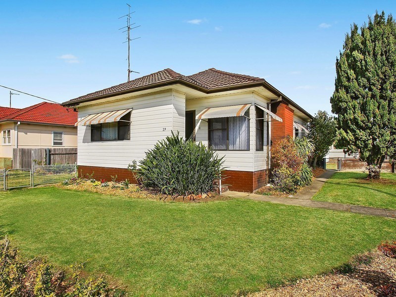 29 Sturdee Street, Towradgi NSW 2518
