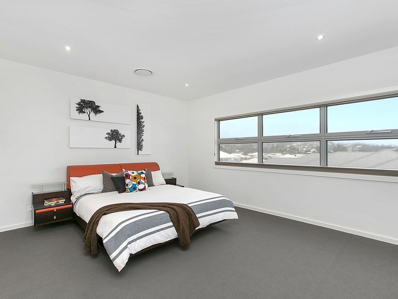 8 Air Avenue, Bulli NSW 2516