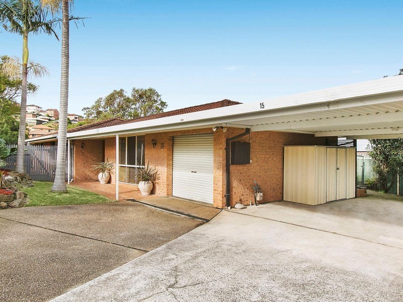 15 Regency Crescent, Berkeley NSW 2506
