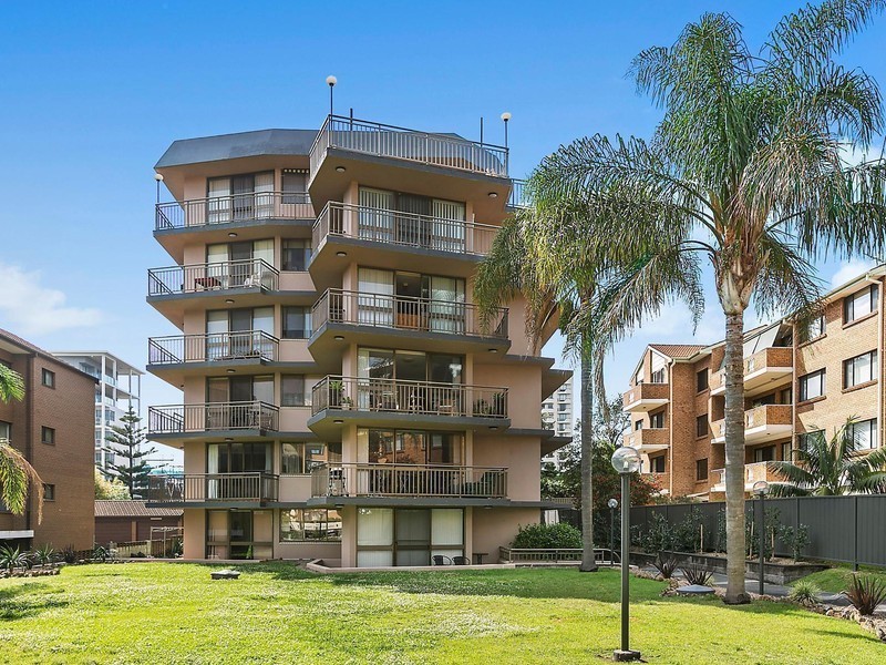 8/19 Church Street, Wollongong NSW 2500
