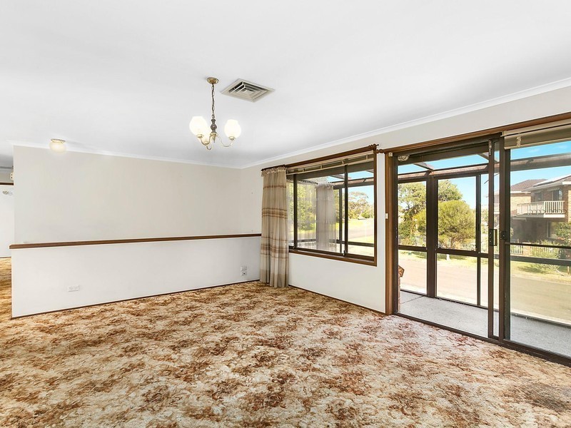 2 Newbold Close, Thirroul NSW 2515