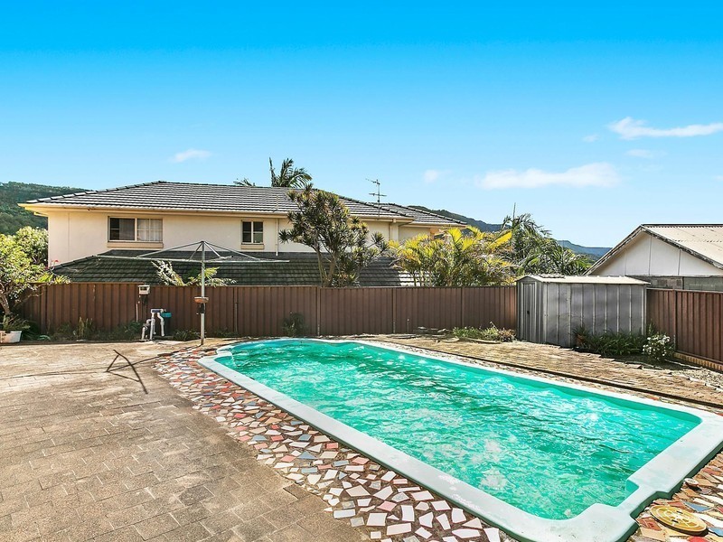 2 Newbold Close, Thirroul NSW 2515