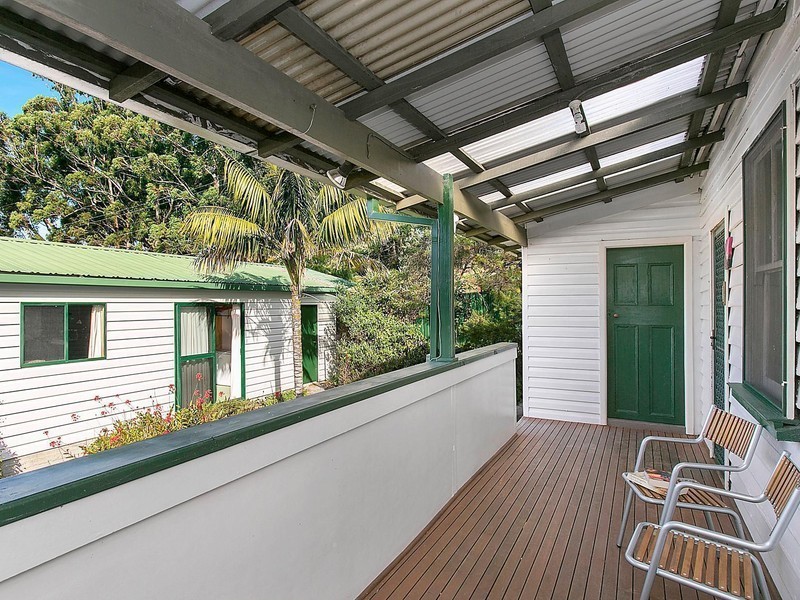 35 Thompson Street, Woonona NSW 2517