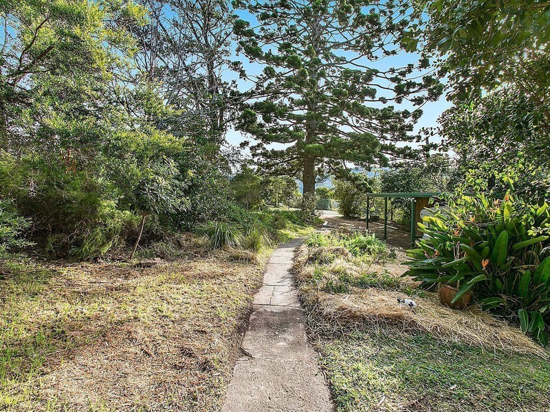 35 Thompson Street, Woonona NSW 2517