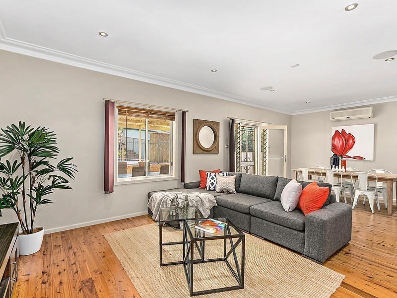 4 Kenneth Grove, Balgownie NSW 2519