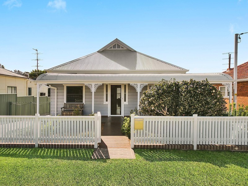 20 Hopetoun Street, Woonona NSW 2517