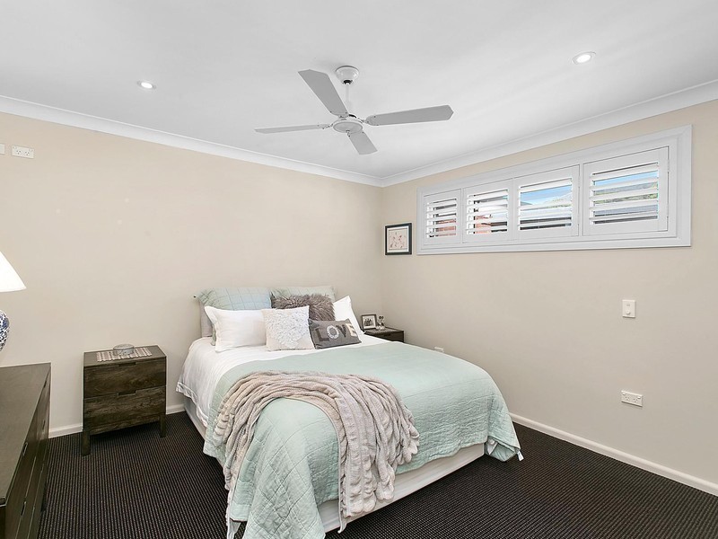 27 Jennifer Crescent, Thirroul NSW 2515