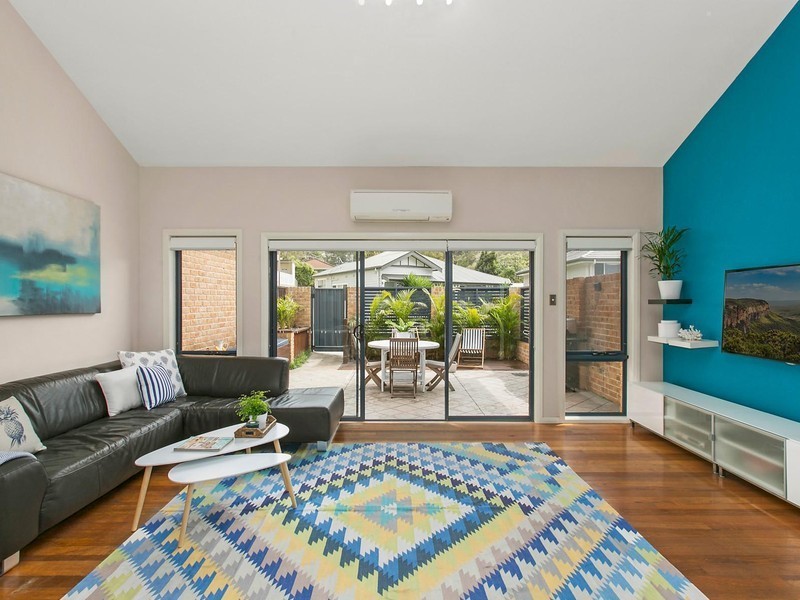 1/52C Pass Avenue, Thirroul NSW 2515