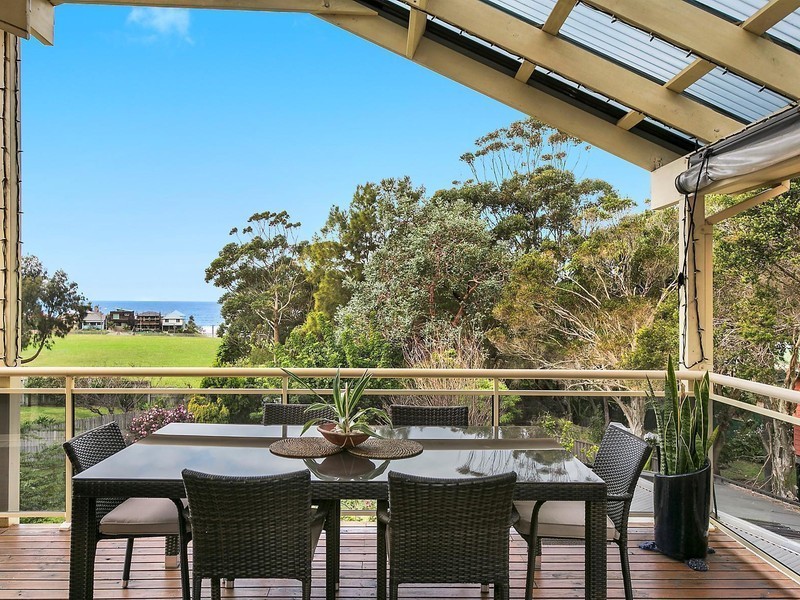 6 Elanora Place, Coledale NSW 2515
