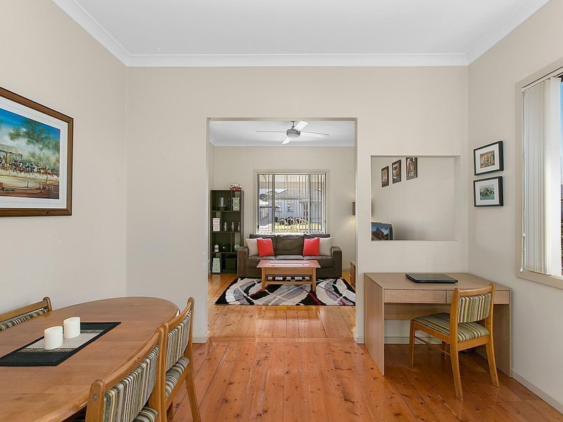 10 John Street, Towradgi NSW 2518