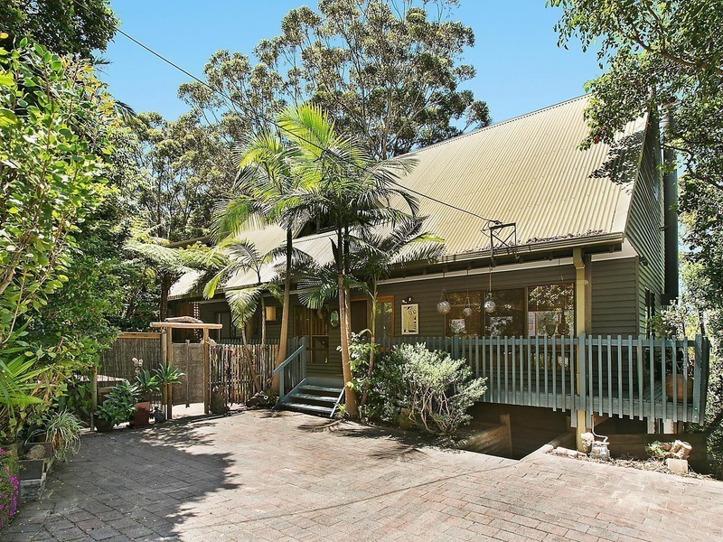 28 Armagh Parade, Thirroul NSW 2515