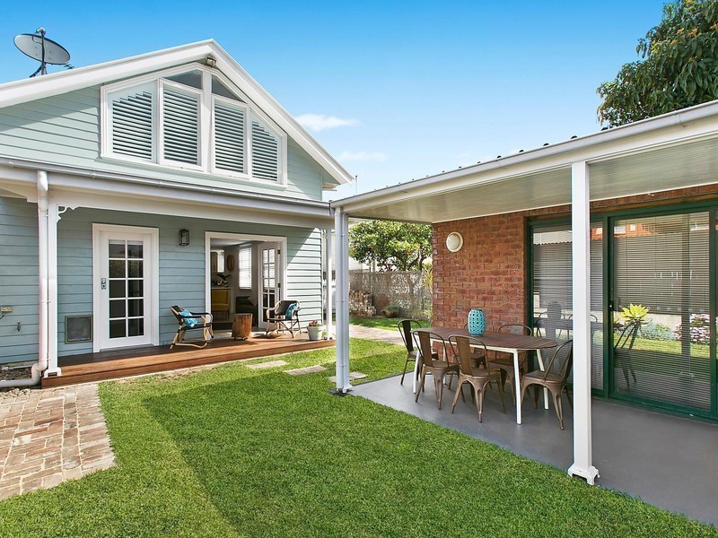 76 Park Road, Bulli NSW 2516