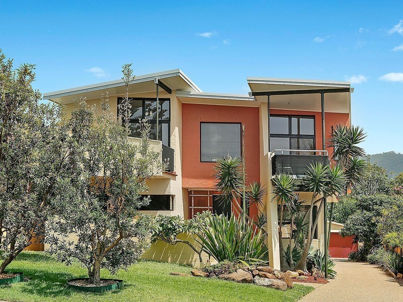 6 Cliff Parade, Thirroul NSW 2515
