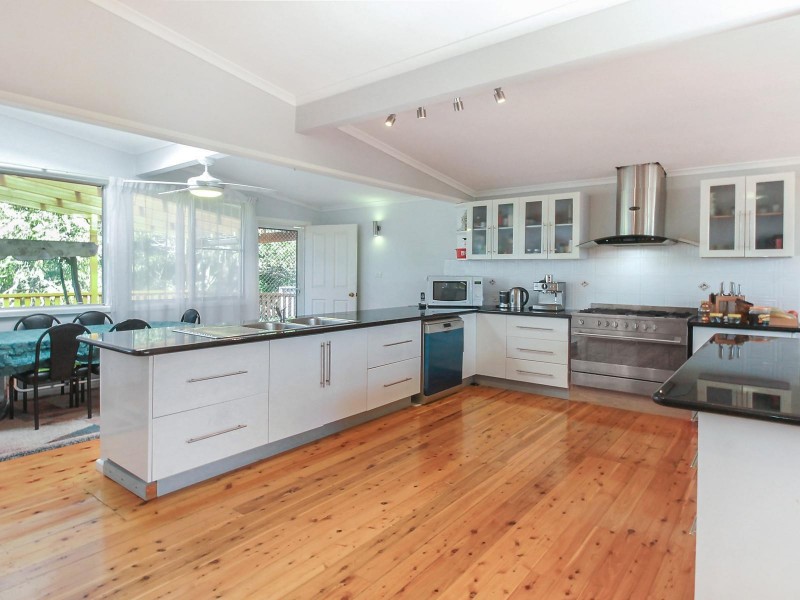 84 Princes Highway, Thirroul NSW 2515