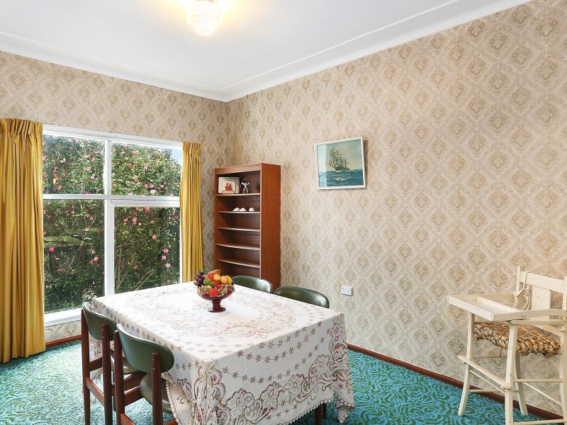 6 Risley Road, Figtree NSW 2525