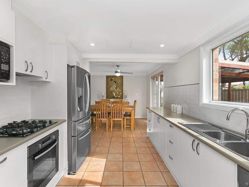 8/9 Newbold Close, Thirroul NSW 2515