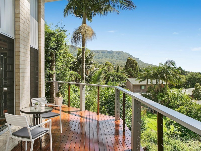 10 Gumtree Lane, Thirroul NSW 2515