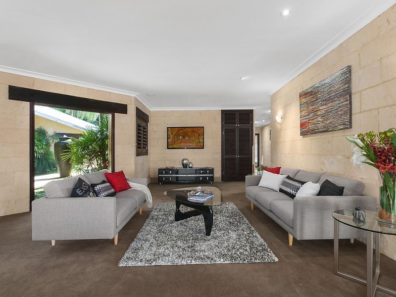 14 Sylvan Way, Thirroul NSW 2515