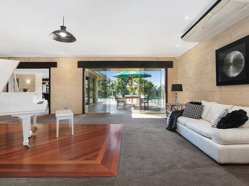 14 Sylvan Way, Thirroul NSW 2515