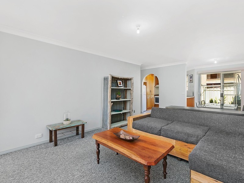 3/9 Russell Street, Woonona NSW 2517