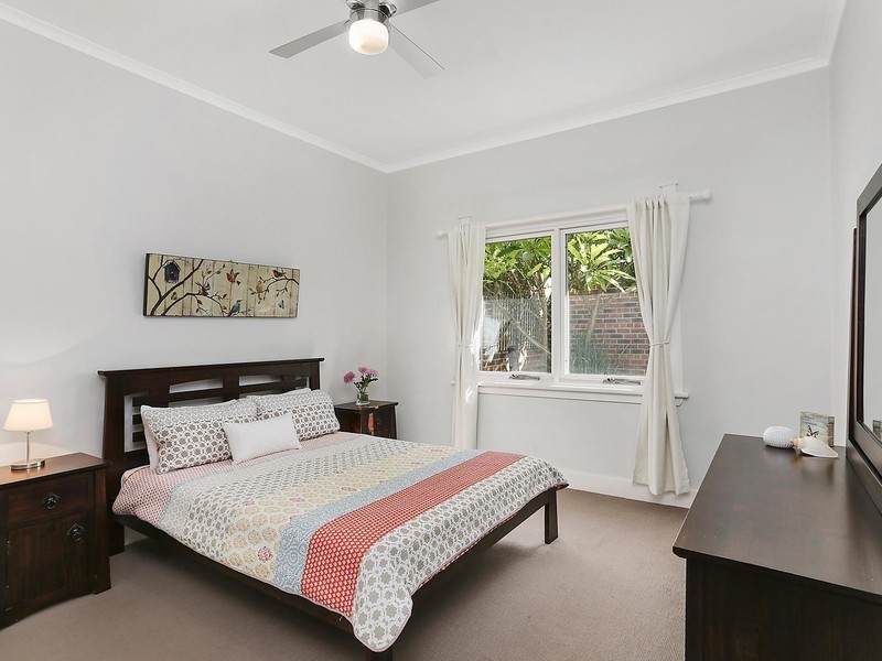 102 Princes Highway, Thirroul NSW 2515