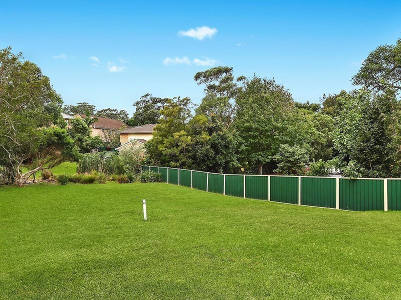 15A Cochrane Road, Thirroul NSW 2515