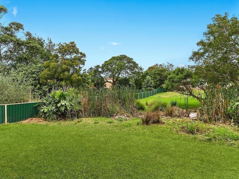 15A Cochrane Road, Thirroul NSW 2515