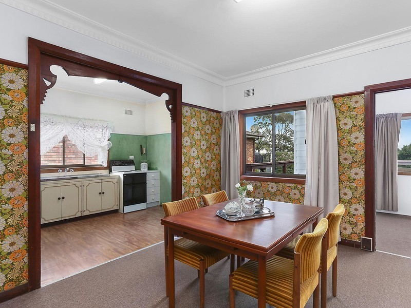 34 Hillcrest Avenue, Woonona NSW 2517