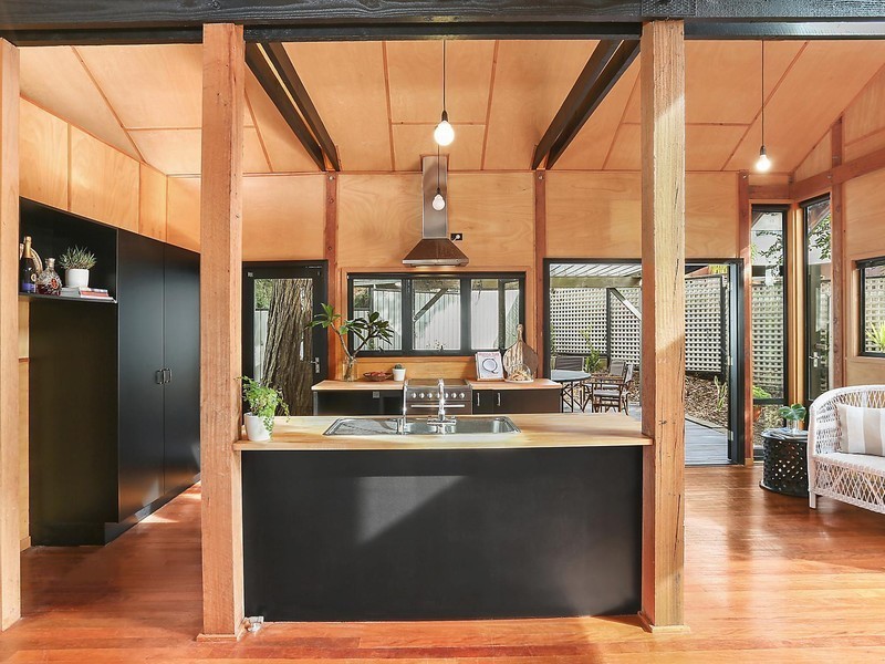 24 Squires Crescent, Coledale NSW 2515