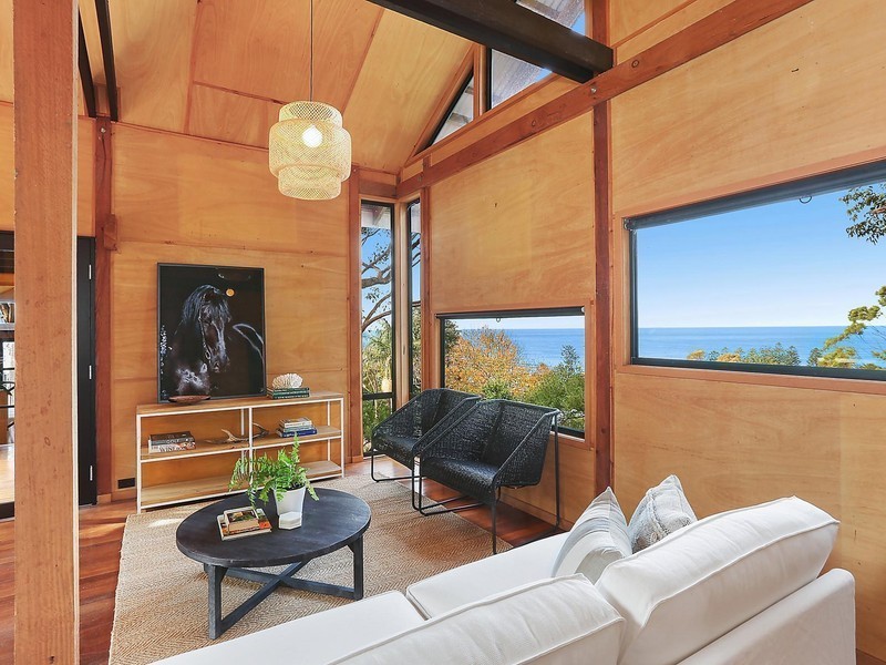 24 Squires Crescent, Coledale NSW 2515