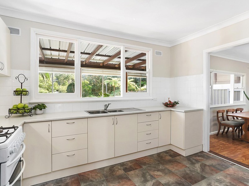 14 Soudan Street, Thirroul NSW 2515