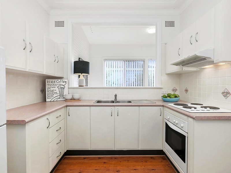 31 Beacon Avenue, Bulli NSW 2516