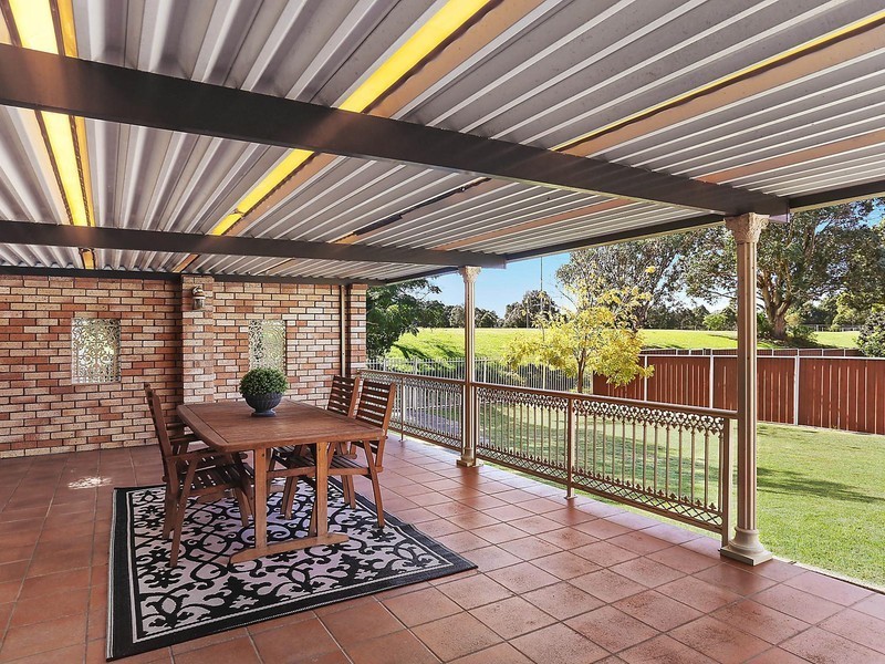 15 Linda Place, Woonona NSW 2517